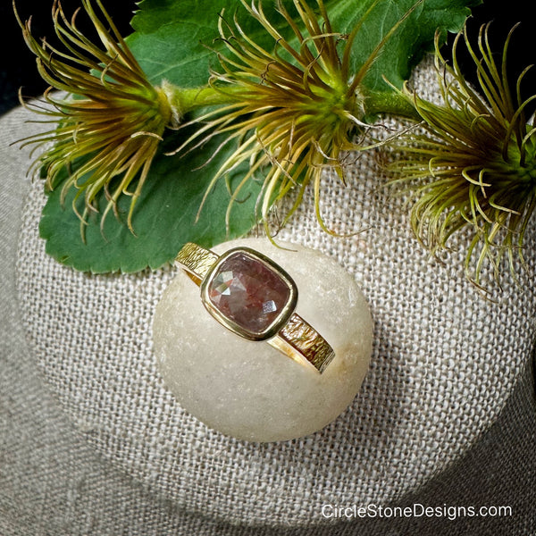 Natural Organic Gray’/Red Brown Diamond 18k Gold Ring