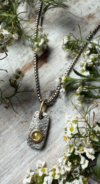 Mini Vertice with yellow diamond set in 18k gold