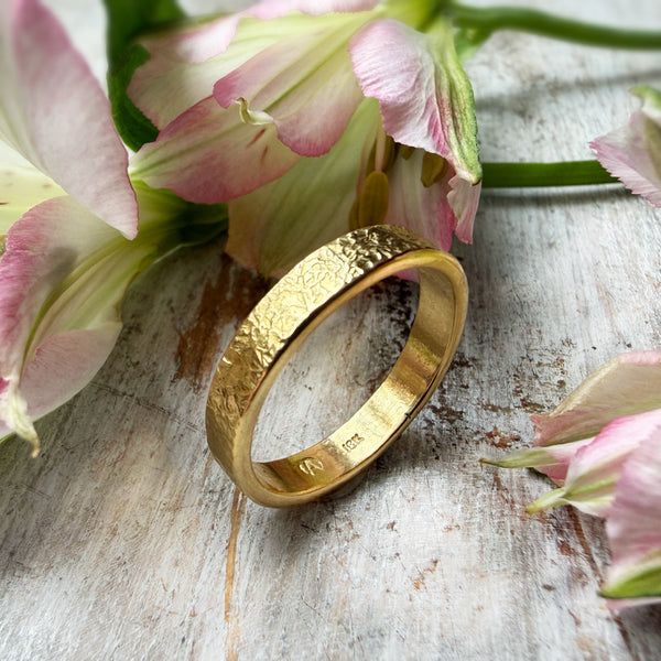 18K Yellow Gold 4mm wide Ring