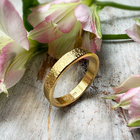 18K Yellow Gold 4mm wide Ring