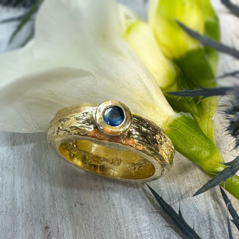 EV 5.5 18k Gold w/Sapphire