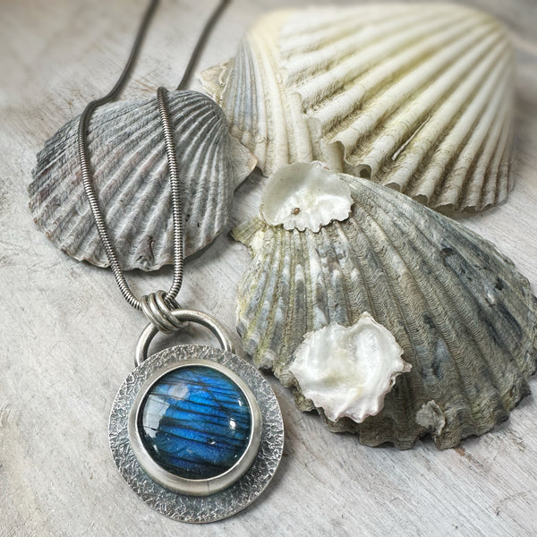 Elemental Smooth Round Labradorite Necklace
