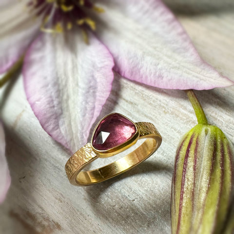 Rose Cut Pink Sapphire Gold Ring
