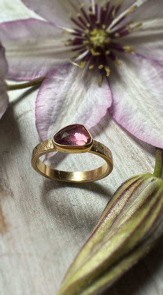 Rose Cut Pink Sapphire Gold Ring