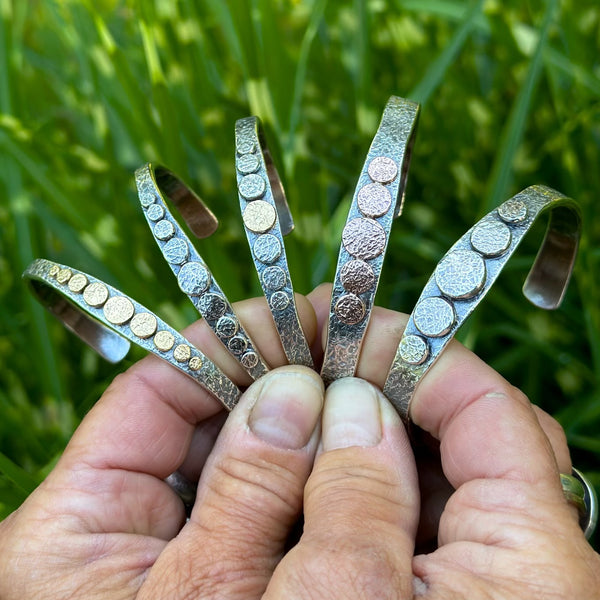 Sculpted Graduated Rondel Cuff Silver