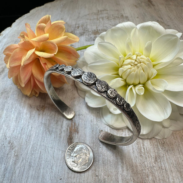 Sculpted Graduated Rondel Cuff Silver