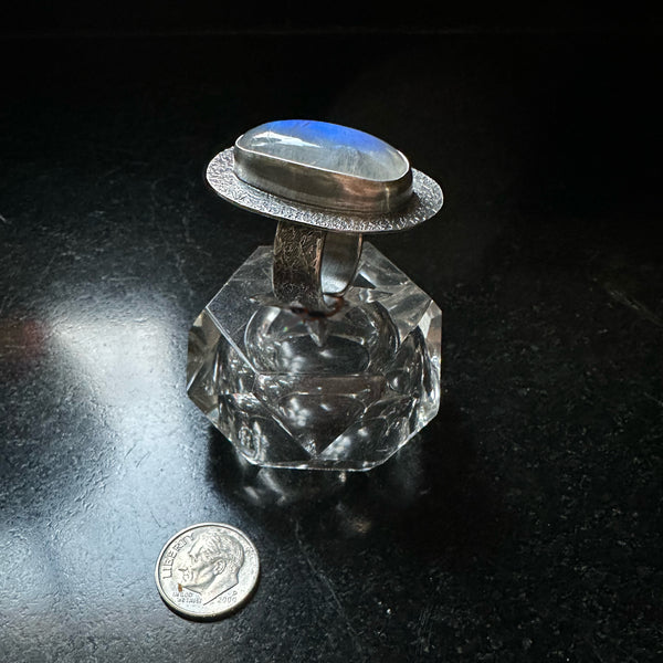 Moon stone oval ring